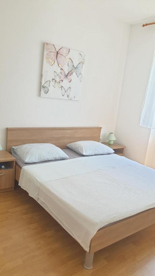 סלינה Apartmani Paron Sime מראה חיצוני תמונה
